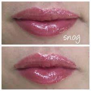 Rare-Rimmel Vinyl Lip Glosses in Snog (2) and Velocity (1)